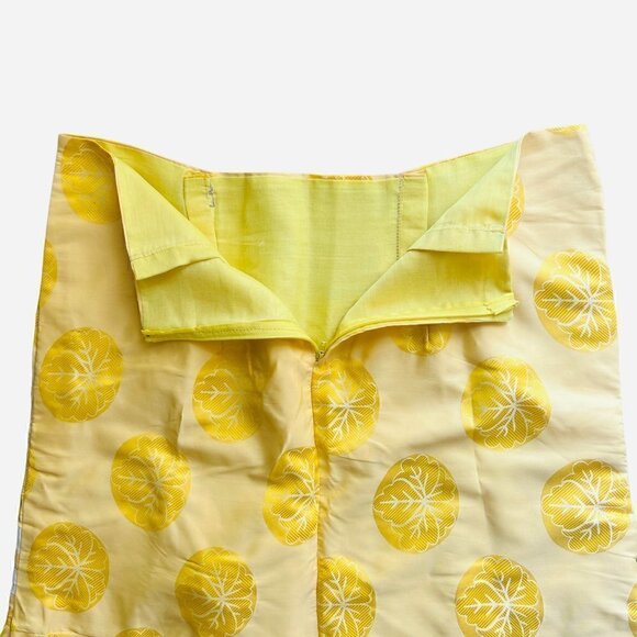 Damask print Skirt and Blouse Set. size large - Picture 9 of 10